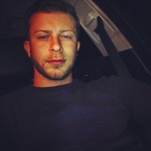 Meet your Posher, Besnik